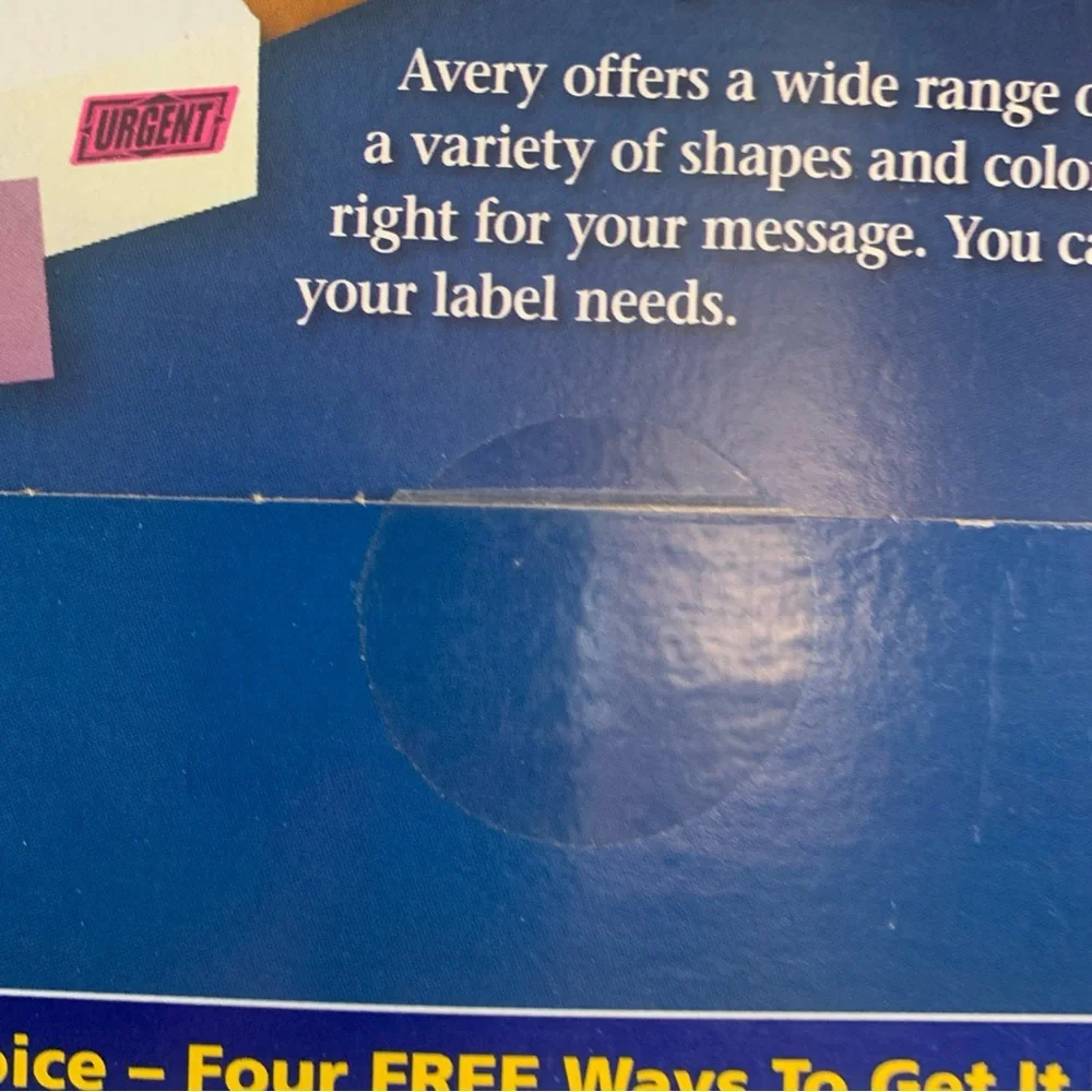 NIP Avery white high visibility labels. 600 labels, 25 sheets. 1 2/3” diameter.
